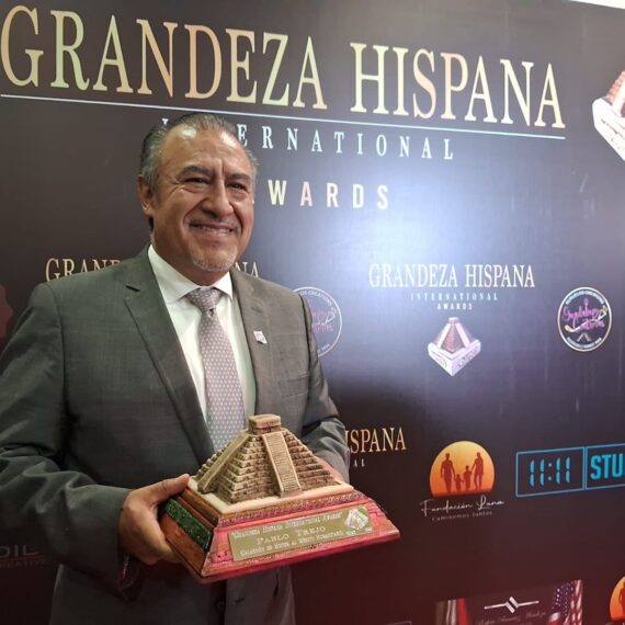 Durante la 5ª edición de Grandeza Hispana International Awards, en la cual se reconoció la trayectoria de mujeres y hombres que han sobresalido en diversos sectores de la sociedad, fue reconocida la labor humanitaria de Pablo Trejo.