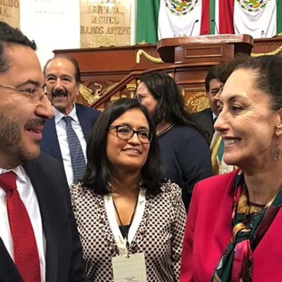 En esta lucha de egos y ganas de demostrar que es mejor jefe de Gobierno de lo que fue Claudia Sheinbaum, Martí Batres se comprometió a que antes de terminar este mes estará reabierta en su totalidad la Línea 12 del Metro, en donde el tramo que se desplomó el 3 de mayo de 2021, dejando como saldo 27 muertos y más de 100 heridos. FOTO: Archivo GCDMX