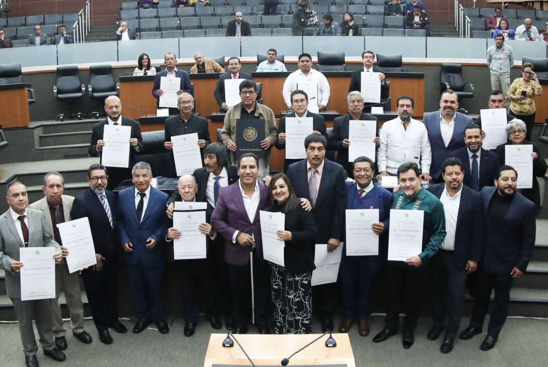 Reconocen en el Senado de la República a 'Leyendas de la Marimba Chiapaneca'. FOTO: Senado