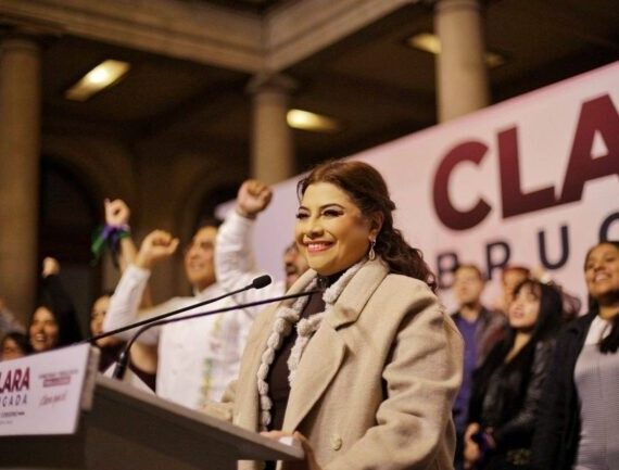 Al arranque del año, en el cuarto de guerra de Clara Brugada tenían mediciones muy confiables de que tenía una ventaja de unos 15 puntos porcentuales por sobre Santiago Taboada, en la disputa por la Jefatura de Gobierno de la Ciudad de México. FOTO: X / Brugada