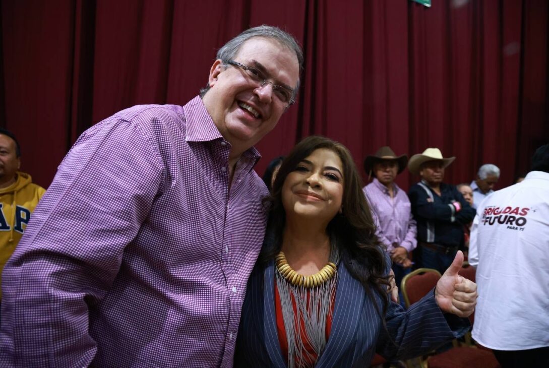 En un arranque de campaña difícil por la polémica que se armó el viernes sobre si hubo un rechazo o no de parte de Claudia Sheinbaum hacia Clara Brugada, ésta buscó el respaldo de Marcelo Ebrard, a quien conoce desde que empezaba a laborar con Manuel Camacho Solís.