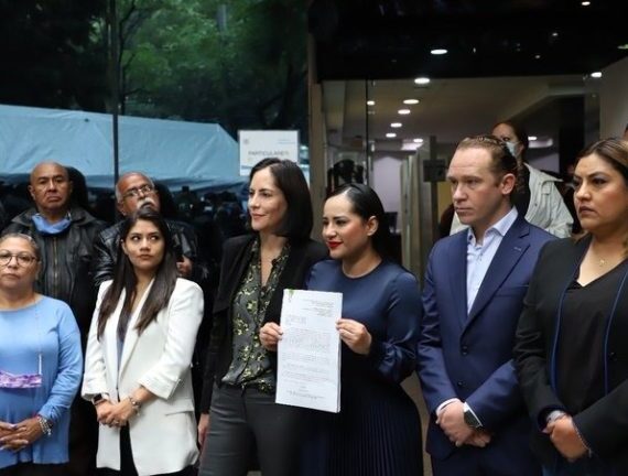 De nueva cuenta Lía Limón y Santiago Taboada van a salvar a Sandra Cuevas de ir a la cárcel, aunque en esta ocasión no lo hayan hecho ellos por voluntad, sino que son utilizados por la ex alcaldesa de la Cuauhtémoc para que la 4T tenga misericordia de ella y le perdone sus pecados. FOTO: Archivo CDMX Magacín