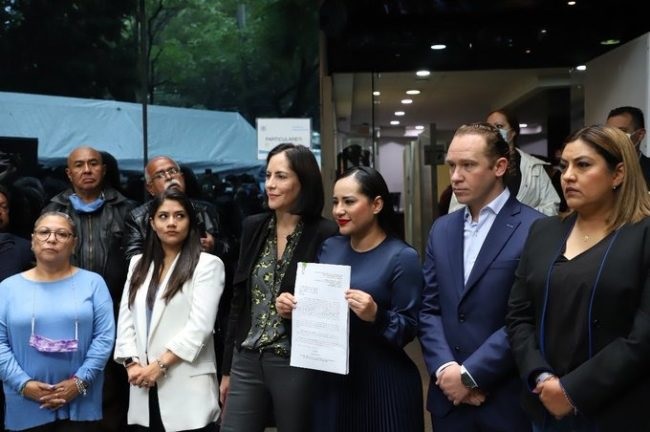 De nueva cuenta Lía Limón y Santiago Taboada van a salvar a Sandra Cuevas de ir a la cárcel, aunque en esta ocasión no lo hayan hecho ellos por voluntad, sino que son utilizados por la ex alcaldesa de la Cuauhtémoc para que la 4T tenga misericordia de ella y le perdone sus pecados. FOTO: Archivo CDMX Magacín