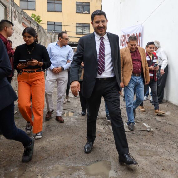 El jefe de Gobierno, Martí Batres sigue metido hasta el tuétano apoyando la campaña de Nancy Núñez a la Alcaldía Azcapotzalco. Pero a veces los tiros le salen por la culata. FOTO: Especial