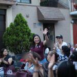 La candidata por Morena, a la Alcaldía de Iztacalco, Lourdes Paz, se reunió con integrantes de la Unión de Trabajadores y Choferes de transporte público Quetzales AC. para celebrar a los pequeños por el Día del Niño, evento en el que se comprometió a una serie de acciones para los niños y las familias puedan convivir y recrearse. FOTO: Especial