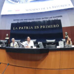 En seguimiento a la celebración de los primeros 200 años de la instauración del Senado y de los 150 años de su restauración, al inicio de la sesión de hoy se proyectaron videos con mensajes de amistad de las y los líderes parlamentarios de 10 países. FOTO: Senado