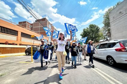 Lía Limón aseguró que Álvaro Obregón merece un gobierno que trabaje todos los días para seguir mejorando la seguridad, por lo que se comprometió a dotar a la alcaldía de más policías, más patrullas, más cámaras, más luminarias y más caminos blindados. FOTO: