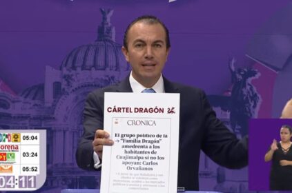 En su mensaje final, el candidato a alcalde de Cuajimalpa, Carlos Orvañanos asestó el golpe que noqueó a su adversario, Gustavo Mendoza, candidato de Morena: se refirió a su grupo político como "Cartel Dragón". FOTO: Tomada del video del debate