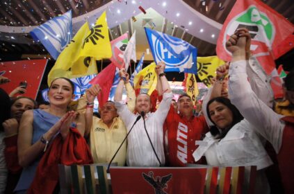 El candidato a la Jefatura de Gobierno, Santiago Taboada dijo que ganó los tres debates chilangos y que veinte días ganará la Ciudad de México. FOTO: Especial