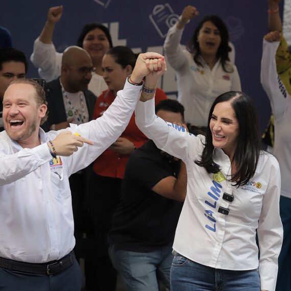 En este encuentro participaron también Santiago Taboada, candidato a jefe de Gobierno, Andrés Atayde, líder del PAN en la CDMX, así como los candidatos de la alianza al Senado, a diputados y concejales. FOTOS: Especial