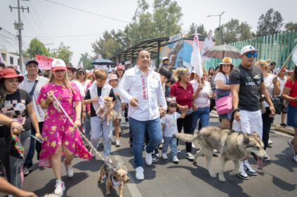 El candidato para gobernador de la alcaldía Gustavo A. Madero por la alianza de los partidos Morena, PT y PVEM, construiría, de ganar las elecciones del 2 de junio, tres clínicas veterinarias de alta calidad, en pro del bienestar de las mascotas en dicha demarcación territorial. FOTO: Especial