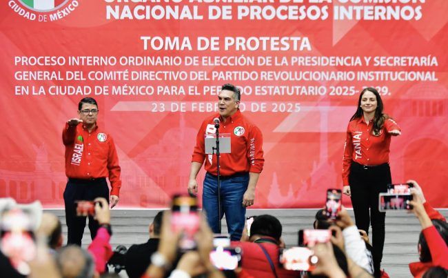 El secretario de Gobierno capitalino, César Cravioto, confirmó ayer la presencia del PRI en los bloqueos a 11 cruces importantes de la Ciudad de México este miércoles. FOTO: Facebook PRI