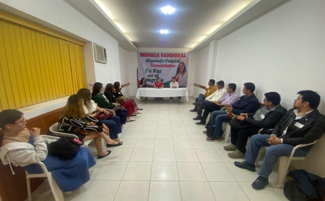 “El despojo del Comité delegacional del PRD en la Alcaldía Cuauhtémoc del cual fuimos víctimas el pasado 09 de abril del 2025, hoy tiene nombre y apellido: Mónica Sandoval, diputada federal priista”, denunció la dirigente perredista. FOTOS: Especial