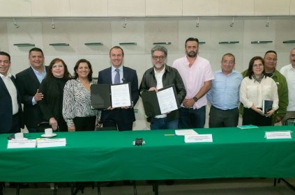 Preocupado en asegurar el acceso a una educación de alta calidad para la comunidad estudiantil de Cuajimalpa, el alcalde Carlos Orvañanos suscribió un acuerdo de colaboración con la Secretaría de Educación Pública federal, para impulsar proyectos a corto plazo.