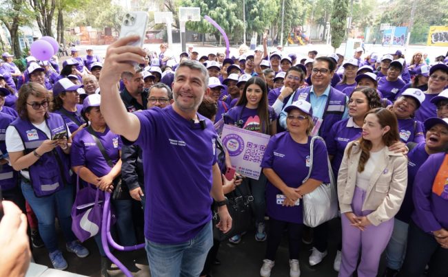Mauricio Tabe, alcalde de Miguel Hidalgo encabezó el arranque de los “Viernes Violeta”, un programa con el que fortalecerá las acciones para prevenir y erradicar la violencia de género, brindando apoyo psicológico y jurídico, talleres y canalización a todas las colonias.