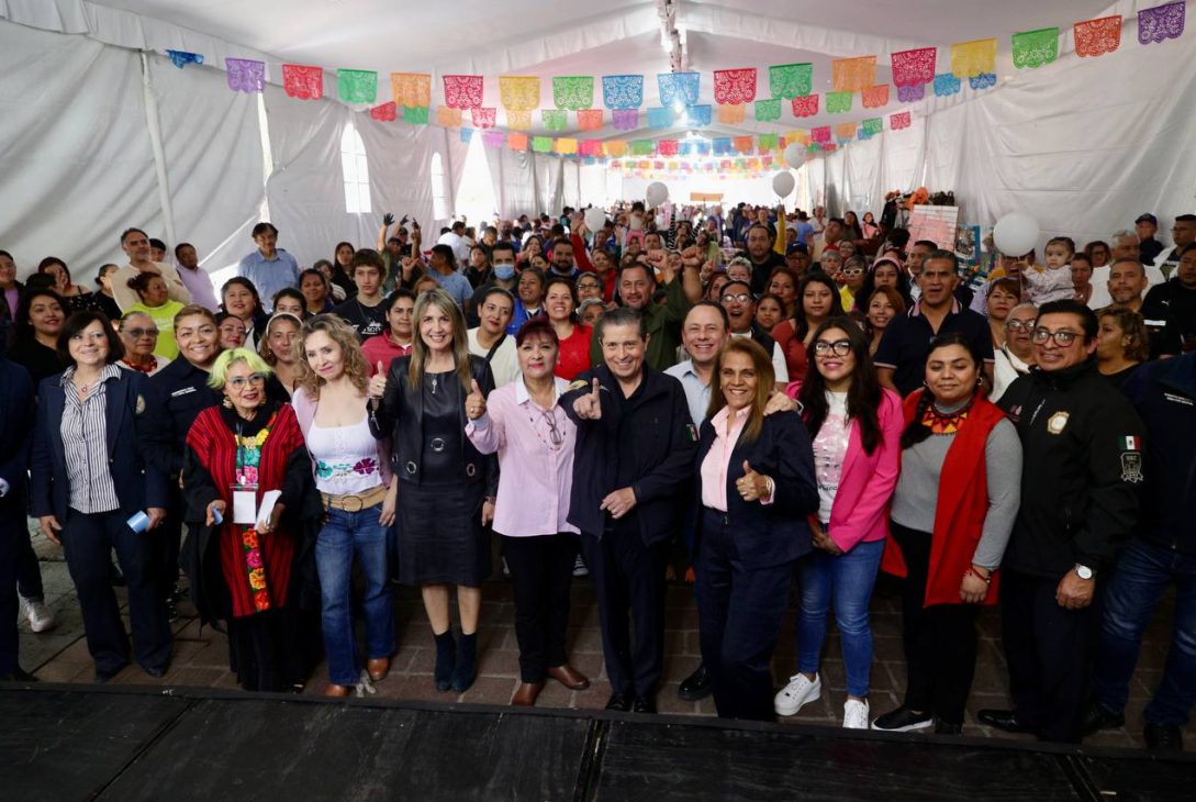 Al inaugurar la “Feria de Cooperativas 2025: Consume Local”, el alcalde Giovani Gutiérrez Aguilar subrayó que su gobierno trabaja sin colores y sin distingos para que todos puedan tener las mismas oportunidades. FOTOS: Especial