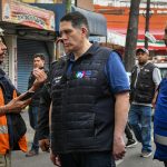Alcalde Luis Mendoza atiende flamazo por acumulación de gas en colonia Portales