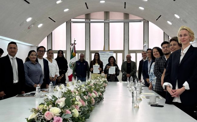 Con el objetivo de garantizar dignidad en la partida de quienes más lo necesitan, la alcaldesa de Cuauhtémoc, Alessandra Rojo de la Vega firmó un Convenio de Colaboración con la funeraria J. García López, mediante el cual se otorgarán cremaciones gratuitas a personas en situación de calle que fallezcan en la demarcación. FOTO: Especial