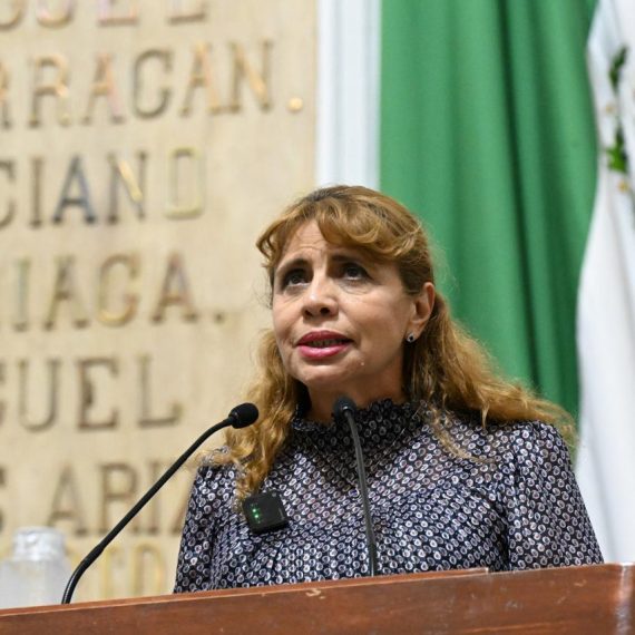 En su intervención, la diputada Judith Vanegas Tapia (MORENA) indicó que la llegada del bolero cubano en los años 30 tuvo una importancia relevante en la capital, al incorporarlos a su identidad. FOTO: Especial