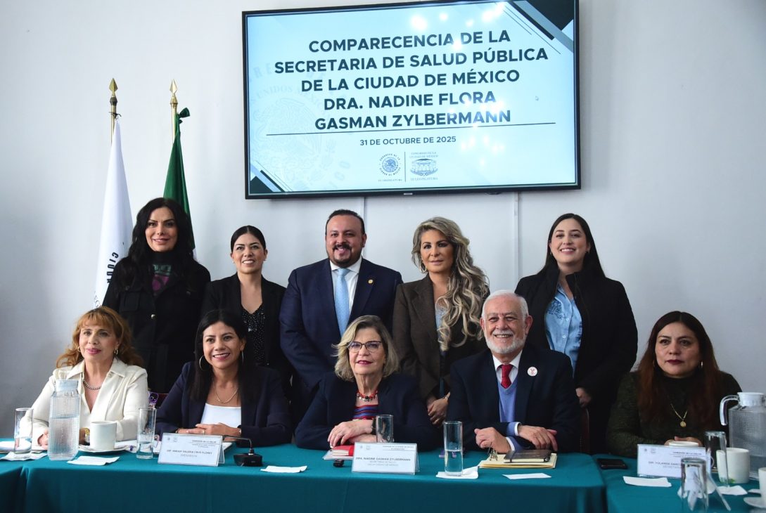 La diputada Nora Arias Contreras preguntó sobre la periodicidad en la aplicación de la vacuna del papiloma humano a menores de edad; las cifras de reconstrucciones mamarias y en qué hospitales se realizan, las acciones de detección de cáncer de ovario y dónde se aplican; y ampliar la información de la voluntad anticipada.