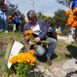Mauricio Tabe, alcalde de Miguel Hidalgo, encabezó este sábado los festejos por el 150 Aniversario del Panteón Civil de Dolores, el más grande de América Latina, destacando su acervo histórico al albergar la Rotonda de las Personas Ilustres y tener la única una fosa común en funciones en la Ciudad de México.
