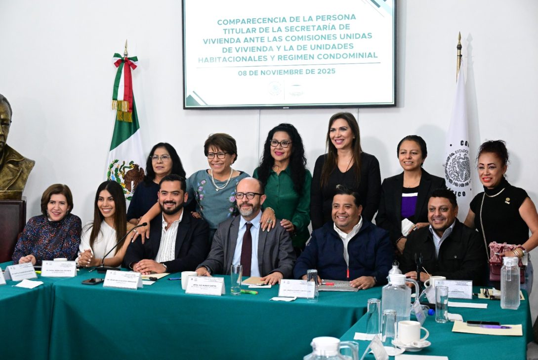 En el marco de la glosa del Primer Informe de la jefa de Gobierno, Clara Marina Brugada Molina, el titular de la Secretaría de Vivienda, Inti Muñoz Santini, compareció ante las Comisiones Unidas de Vivienda y de Unidades Habitacionales y Régimen Condominal del Congreso local, para evaluar los avances, retos y oportunidades en la materia. FOTO: Especial