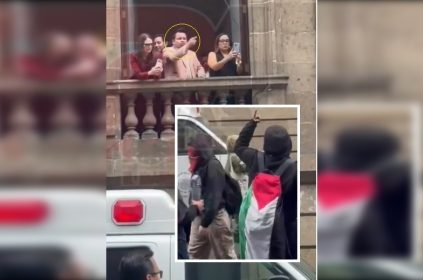 En su “Chilanguera” de este miércoles, la bancada de Morena acusó al diputado del PAN, Raúl Torres –a quien le atribuyen ser falso migrante– por haber gritado “palestinos terroristas” a un grupo de encapuchados que se manifestaban frente al Congreso de la CDMX, el lunes, con banderas de Palestina, apenas unos minutos después de la pelea a golpes en la Tribuna.