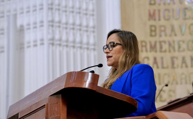 Laura Álvarez exige descongelar iniciativa de aguinaldo exento de impuestos.