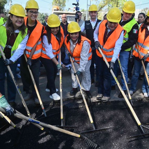 Desde que inició su gestión, la jefa de Gobierno, Clara Brugada Molina ha expresado más promesas que acciones para afrontar el que se ha convertido en un grave problema en la Ciudad de México: cientos de miles de baches en avenidas principales, que su administración tiene la responsabilidad de mantener en buen estado. FOTO: Especial
