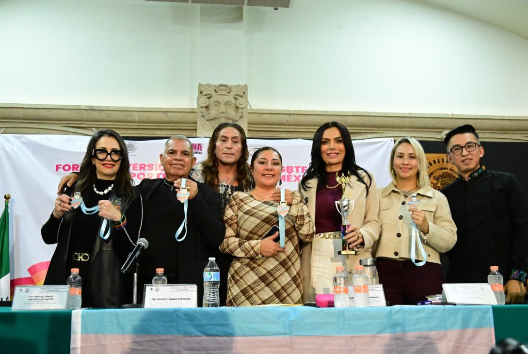 La iniciativa se inspira en la historia del futbolista Justin Fashanu, primer jugador profesional en declarar públicamente su homosexualidad, cuya experiencia evidenció los prejuicios estructurales que persisten en el deporte y la urgencia de generar cambios culturales profundos. FOTO: Especial