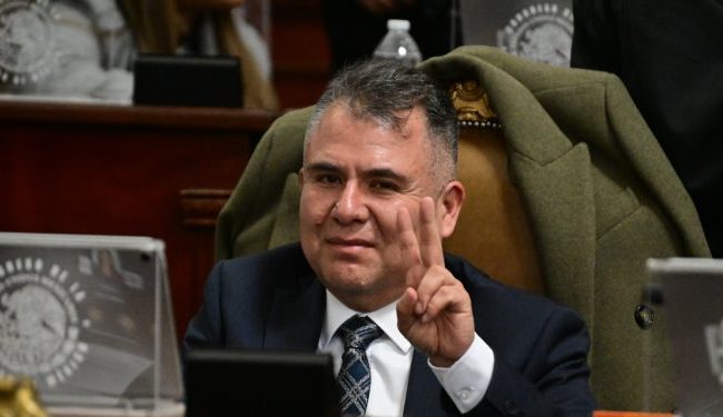 El maestro 'Juanito' volvió a pedir licencia