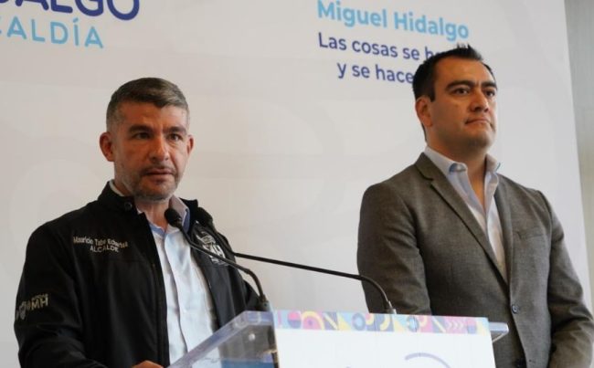 En la disputa por la candidatura del PAN a la codiciada Alcaldía Miguel Hidalgo ya hay una definición importante: la diputada Laura Álvarez no va, y está pendiente que la dirigencia panista decida si van con candidata o candidato. FOTO: Especial - Mauricio Tabe con César Garrido.