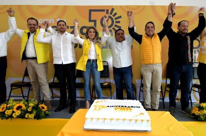 Tardó un año, pero se hizo justicia. Para efectos prácticos es definitivo: Nora Arias Contreras ha sido reconocida por el Tribunal Electoral de la Ciudad de México (TECDMX) como la presidenta del PRDCDMX, sentencia en la que le ordenan al Instituto Electoral de la Ciudad de México (IECM) que haga los trámites correspondientes en un plazo máximo de 10 días hábiles a partir de la notificación que debió ser este lunes. FOTO: Especial