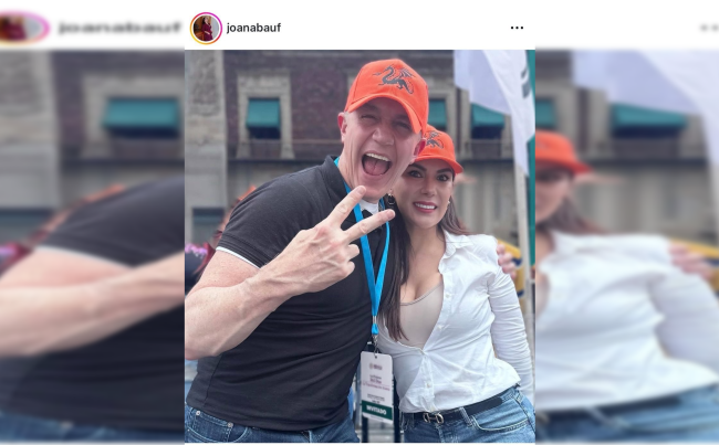 FOTO: Facebook Joana Marlen Bautista. Contexto: en la concentración por el primer año del inicio del Gobierno de Claudia Sheinbaum.