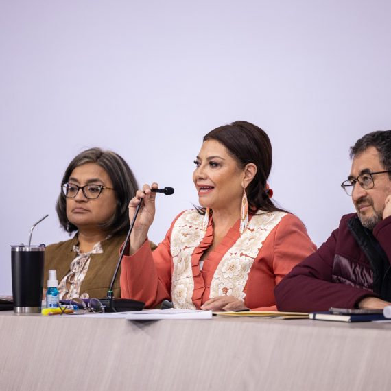 En la 183 Representación de la Pasión, Muerte y Resurrección del Cristo en Iztapalapa que se celebra esta Semana Santa se espera la asistencia de más de 2 millones de personas, por lo que se desplegó un operativo de seguridad con más de 9 mil policías, informó la jefa de Gobierno, Clara Brugada Molina.  FOTO: Especial