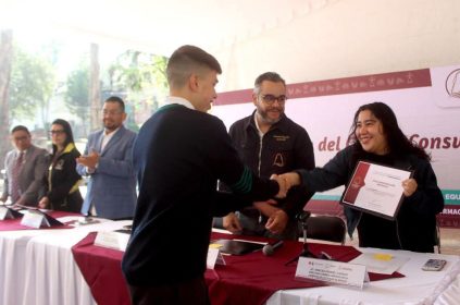 Con la participación del alcalde Fernando Mercado Guaida, quien encabezó la instalación del Comité Consultivo de Educación Media Superior, la Alcaldía La Magdalena Contreras impulsa un modelo innovador que coloca a las y los estudiantes en el centro de la transformación educativa. FOTOS: Especial