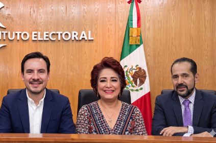 Nos aseguran que el karma sí existe, y que el proceso de selección de consejeros del INE nos da muchos ejemplos de ello, en las personas de Patricia Avendaño, Ernesto Ramos y Bernardo Valle, consejeros y ex consejero del IECM. FOTO: Especial - Edición IA Gemini