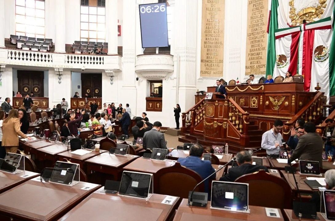 Seguramente van a estar presentes como disco rayado los ataques de “narcopartido”, “traidores a la patria”, “cartel inmobiliario”, temas candentes y buenos pa' polemizar en redes sociales, pero que no aportan nada en este tipo de comparecencias, porque no aportan nada. Lo veremos. FOTO: Especial