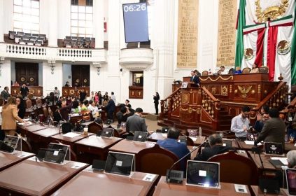 Seguramente van a estar presentes como disco rayado los ataques de “narcopartido”, “traidores a la patria”, “cartel inmobiliario”, temas candentes y buenos pa' polemizar en redes sociales, pero que no aportan nada en este tipo de comparecencias, porque no aportan nada. Lo veremos. FOTO: Especial