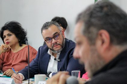 El alcalde de La Magdalena Contreras, Fernando Mercado Guaida, compareció este viernes ante el Congreso de la Ciudad de México, donde presentó los avances, acciones estratégicas y resultados obtenidos por su administración en materia de seguridad, prevención de riesgos, infraestructura hidráulica, atención ciudadana y fortalecimiento comunitario. FOTO: Especial