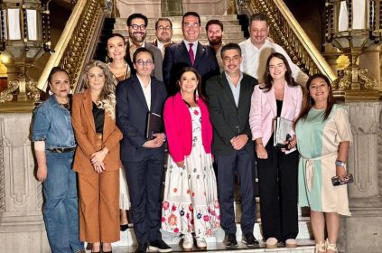 La falta de un encuentro con la oposición, PAN, MC y PRI se explicaba como un reflejo de la política morenista a nivel nacional: el presidente López Obrador jamás se reunió con ellos, y tampoco lo ha hecho la presidenta Claudia Sheinbaum en lo que va de su administración. FOTO: Especial