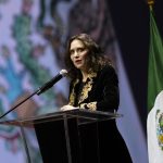 Es insólito, señala, que Sheinbaum “amenace a una representante política de otro país porque no esté de acuerdo con sus ideas, y no actúe con el respeto con el que ella es recibida en España. La deriva totalitaria y violenta de México conduce al país a graves episodios antidemocráticos como el que se vive hoy.” FOTO: Especial