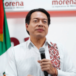 Ya se va entendiendo para qué el todavía titular de la SEP, Mario Delgado se confabuló con el diputado federal de Morena, Víctor Hugo Lobo Román, para huachicolearse el PRD Ciudad de México. FOTO: Especial / Archivo