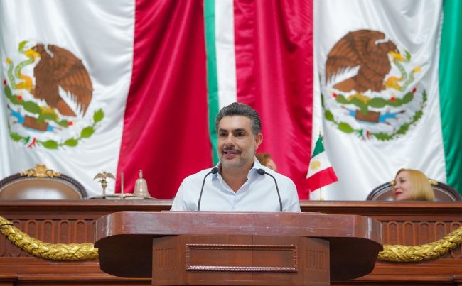 Jesús Sesma Suárez, secretario general del PVEM CDMX expresó su preocupación por la decisión tomada en el Congreso de Hidalgo, donde fue aprobada una consulta popular sobre las corridas de toros, pese a que la Constitución mexicana ya prohíbe el maltrato animal. FOTO: Especial