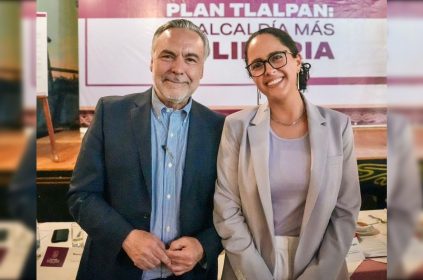 La alcaldesa de Tlalpan, Gabriela Osorio logró lo que pocos veían posible: unificó a Morena… ¡en su contra! La implicación de eso es que ya no se ve algún escenario medianamente probable de que pueda ser reelecta en la Alcaldía. FOTOS: RRSS Gabriela Osorio / portada libro citado.