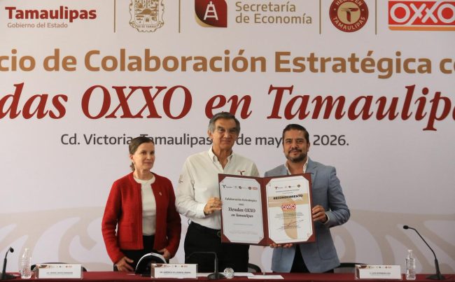 Al atestiguar el anuncio de inversión por 300 millones de pesos y la apertura de 60 nuevas tiendas de la cadena OXXO en el estado -que generarán 450 empleos directos-, el gobernador de Tamaulipas, Américo Villarreal Anaya, sostuvo que esta decisión refleja la confianza de las empresas en las condiciones de desarrollo y seguridad que hay en la entidad. FOTO: Especial