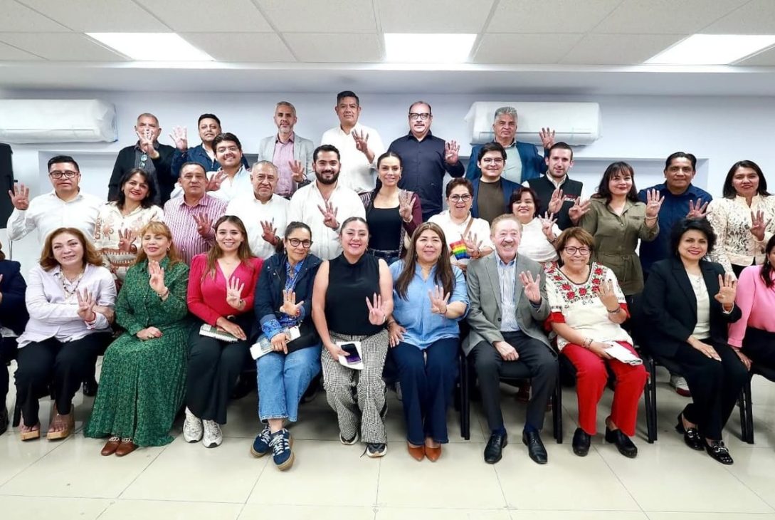 Cuando a finales de abril Héctor Díaz Polanco vio como caía de la presidencia nacional de su partido, Luisa Alcalde, en vez de poner sus barbas a remojar, comenzó a defender su posición como presidente de Morena en la Ciudad de México. En la estrategia, sacó el as de la manga que siempre tuvo, ese de 200 millones de pesos que lo apuntaló en el cargo. FOTO: Especial