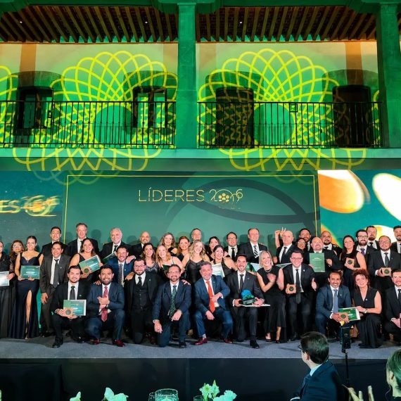 SOC no sólo resistió sino que creció en uno de los años más desafiantes de la banca comercial, y por ello es que reconoció a los 37 brokers que hicieron posible ese resultado con la mayor colocación crediticia de su red. FOTO: Especial